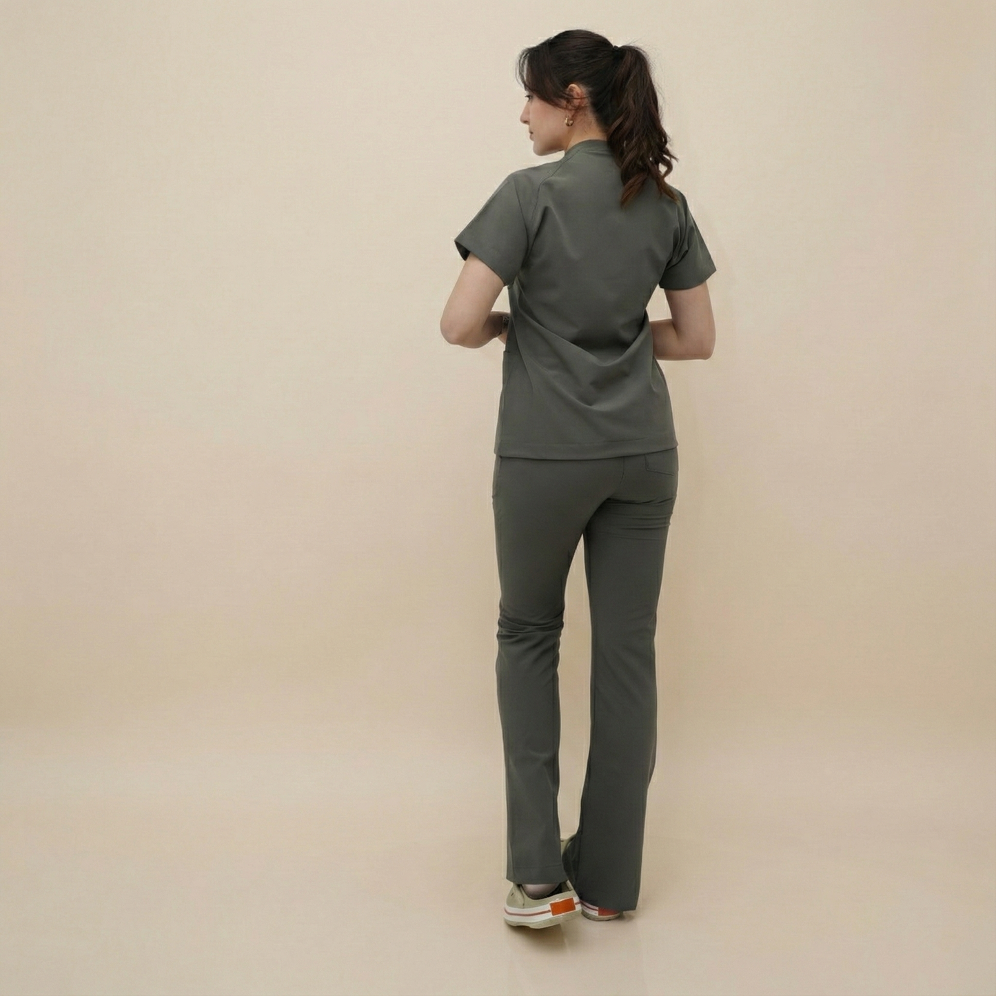 LAGARY S-İSPANYOL - HAKİ (KADIN SCRUB)